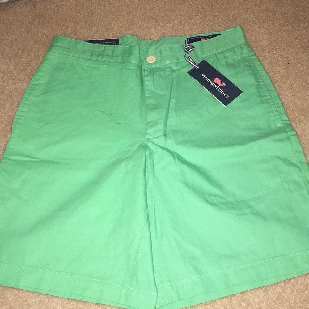 Men’s Vineyard Vines shorts